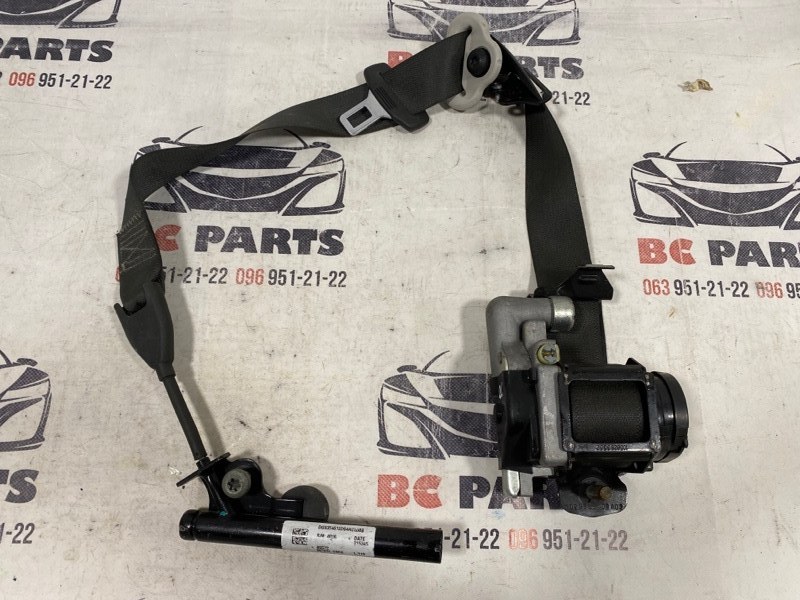 Ремень безопасности передний правый Ford Fusion 2012-2020 DG93-54612D64-`AU35B8 Б/У