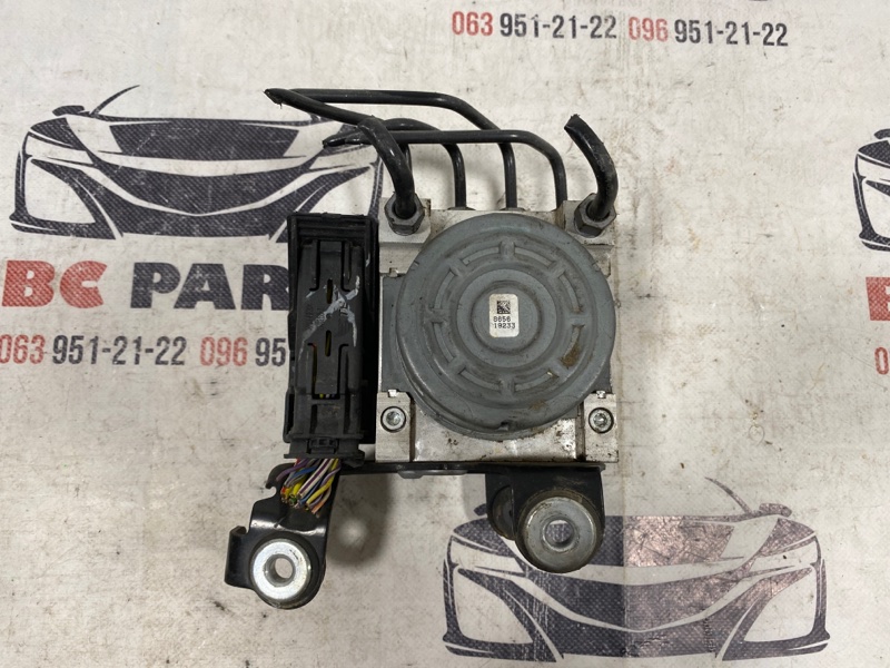 Блок ABS Ford Fusion 2012-2020 2.5 DG9C-2C219-DF Б/У