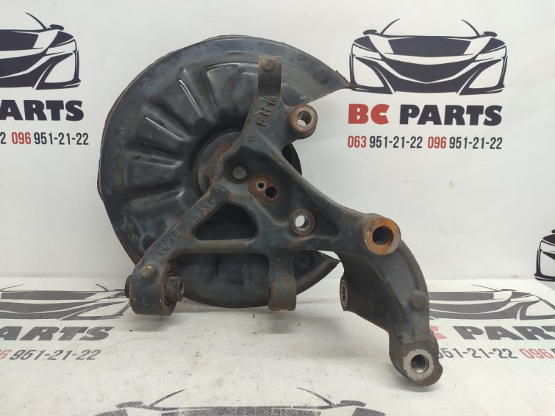 Цапфа задняя левая Audi A3 2012-2020 2.0 5Q0505435F контрактная