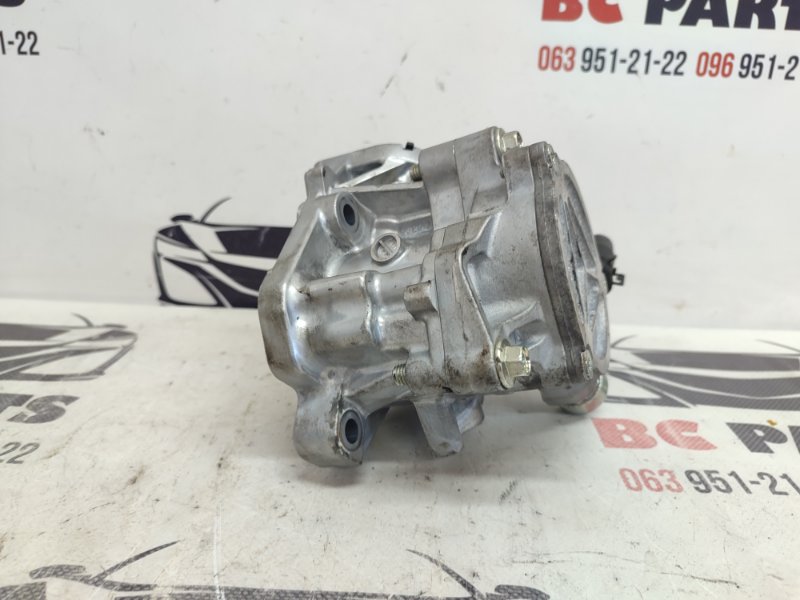 Вакуумный насос. Mazda 3 BP 2.0