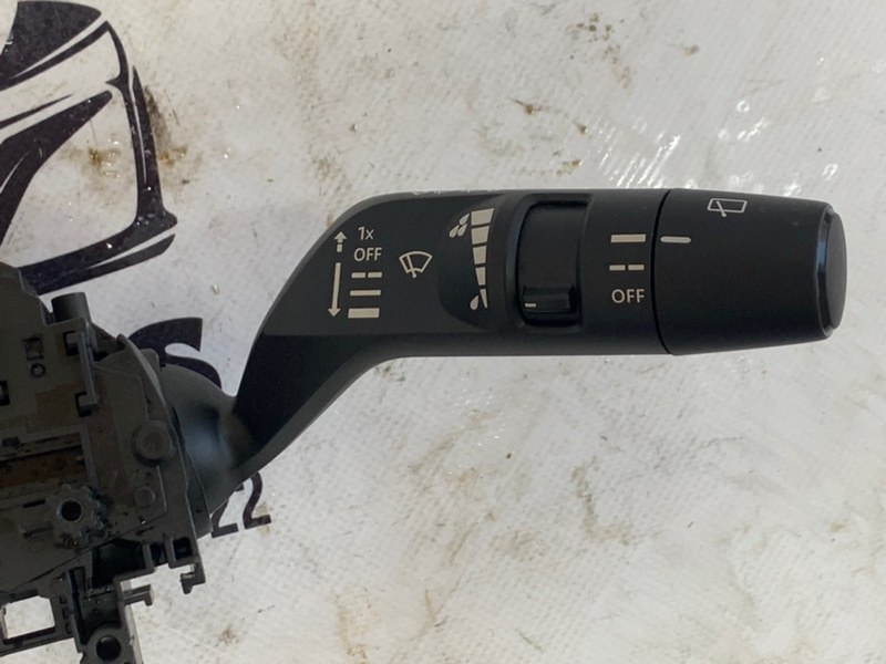 Подрулевой переключатель света Rogue 2021 T33 2.5