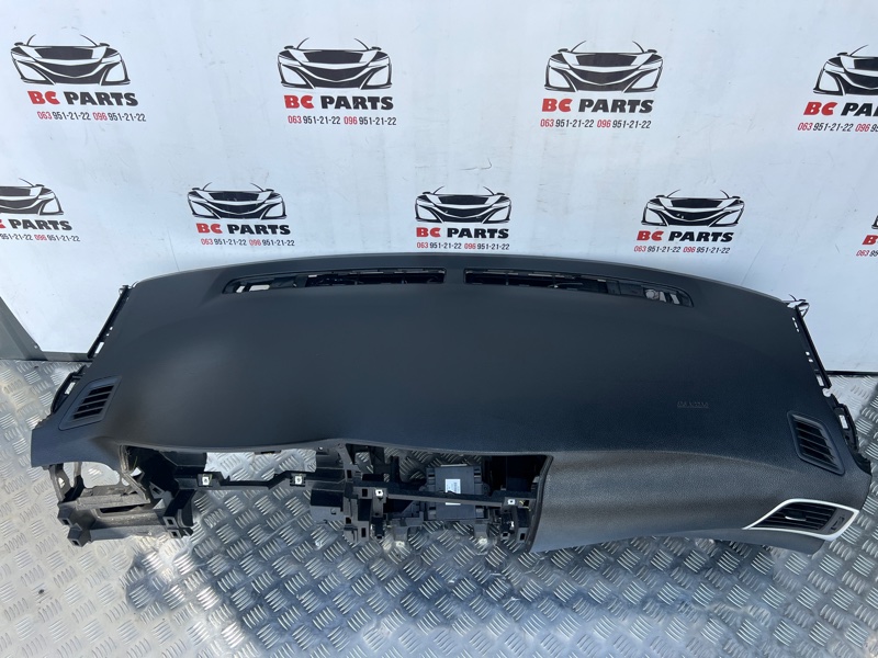 Торпедо Nissan Sentra 2012-2019 B17 682003SG0A контрактная