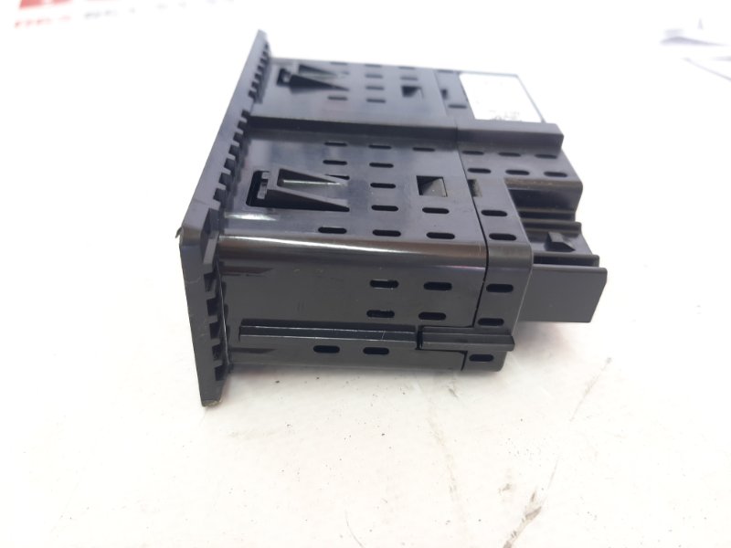 USB разъем Rogue 2021 T33 2.5
