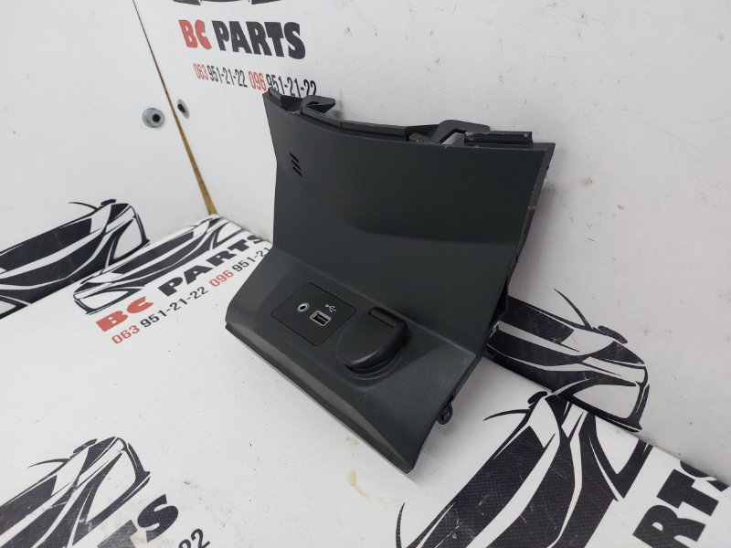 USB разъем Rogue 2019 T32 QR25 2.5