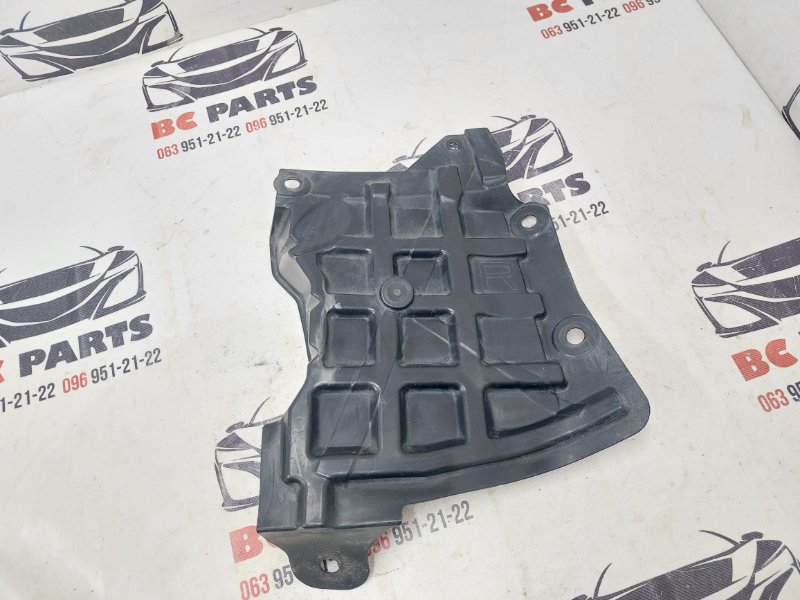 Защита двигателя правая Nissan Rogue 2020-2024 T33 648386RR0A Б/У