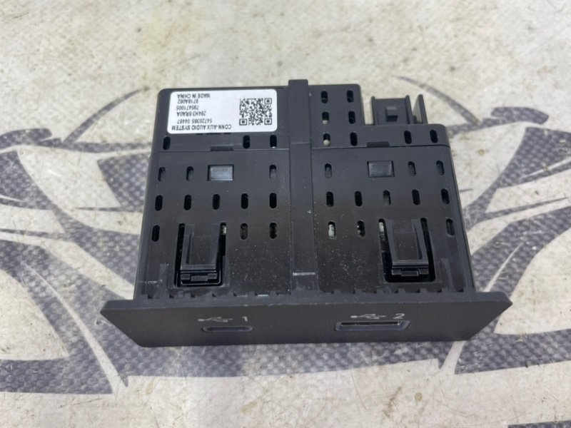 USB разъем Nissan Rogue T33 2.5