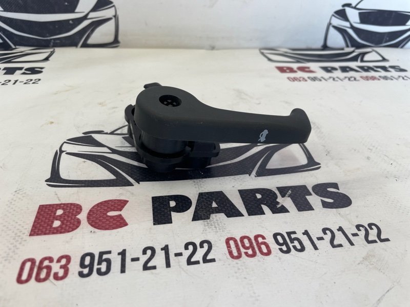 Ручка открывания капота Kia EV6 2023 811812B000WK Б/У
