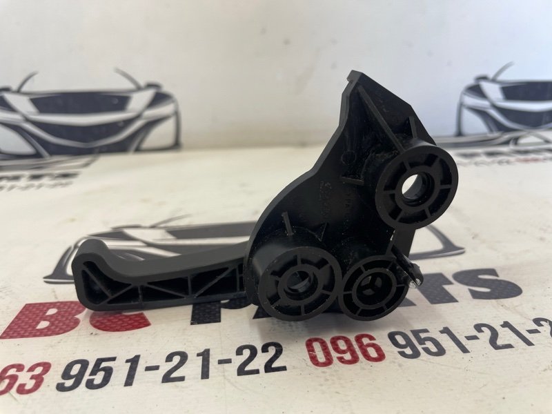 Ручка открывания капота EV6 2023