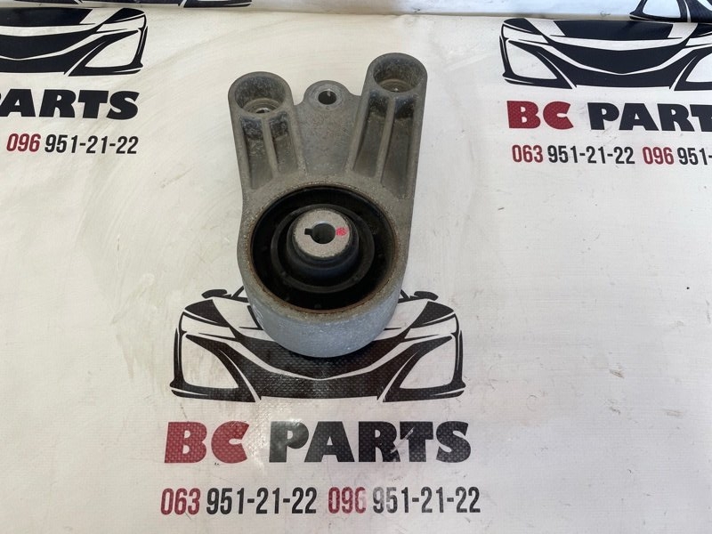 Подушка двигателя задняя правая Kia EV6 2023 217A0GL000 Б/У