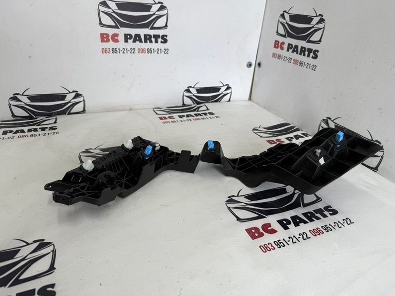 Направляющая бампера задняя правая EV6 2023
