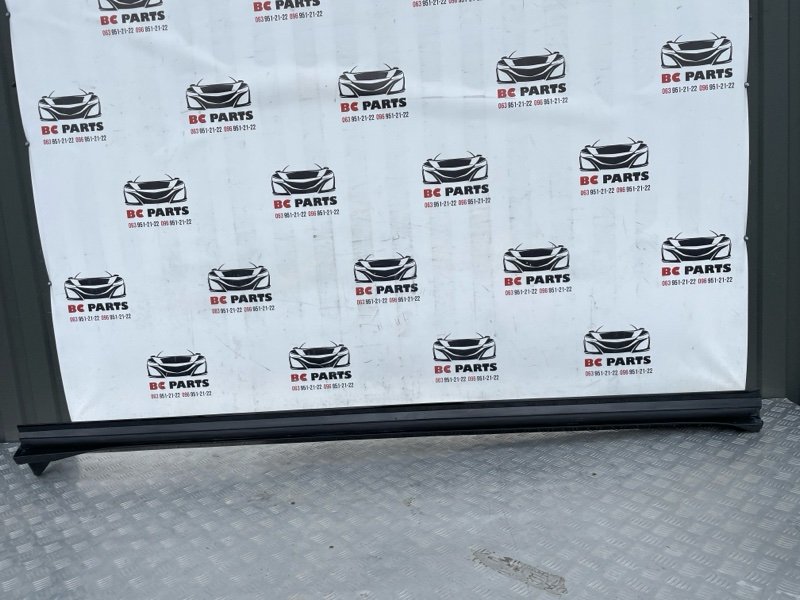 Накладка порога правая EV6 2023