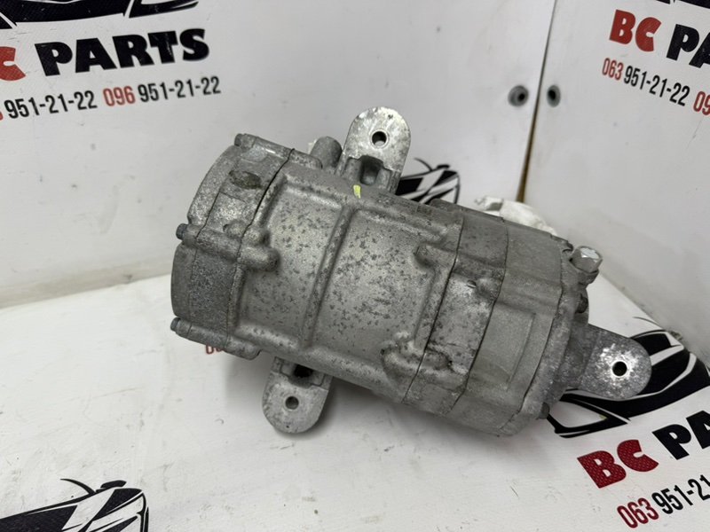 Компрессор кондиционера EV6 2023