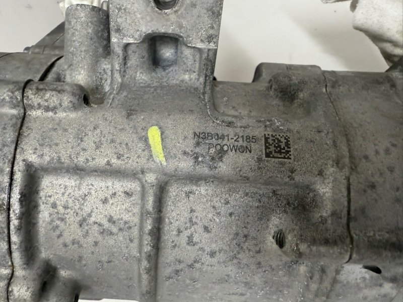 Компрессор кондиционера EV6 2023