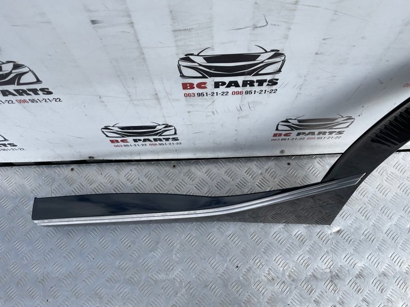 Накладка двери задняя левая EV6 2023