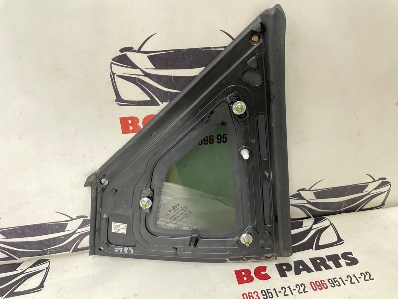 Форточка кузова задняя левая EV6 2023