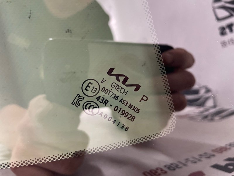 Форточка кузова задняя левая EV6 2023