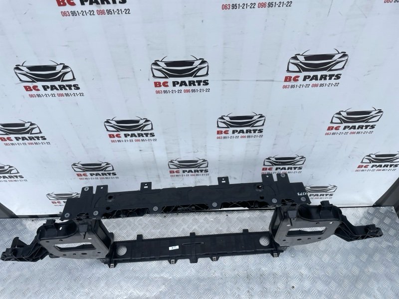 Передняя панель EV6 2023