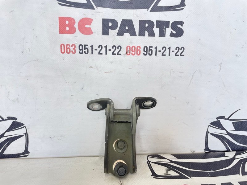 Петля двери передняя левая Honda CR-V 2020 1.5 67450-T2A-H11ZZ Б/У