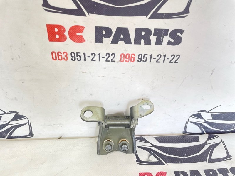 Петля двери передняя левая Honda CR-V 2020 1.5 67460-T2A-H11ZZ Б/У