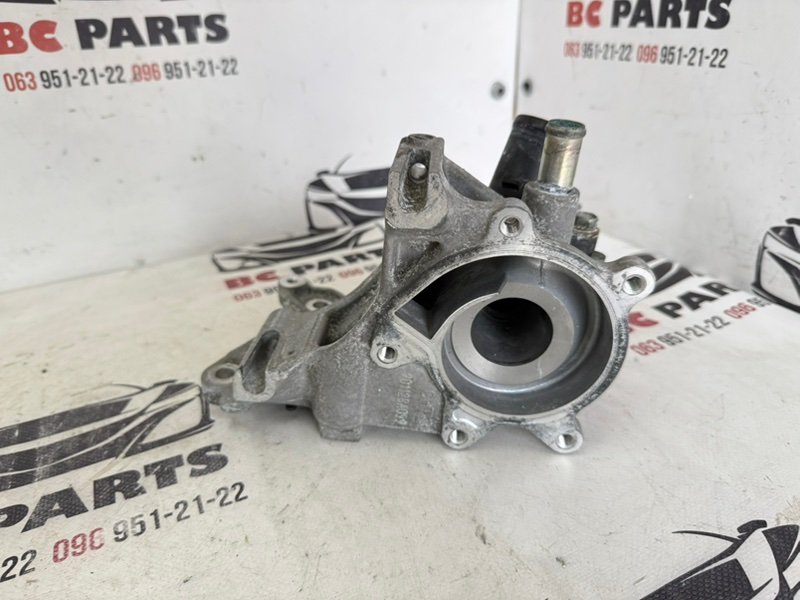 Корпус помпы Nissan Rogue 2021 T33 2.5 21013-6RA0A Б/У