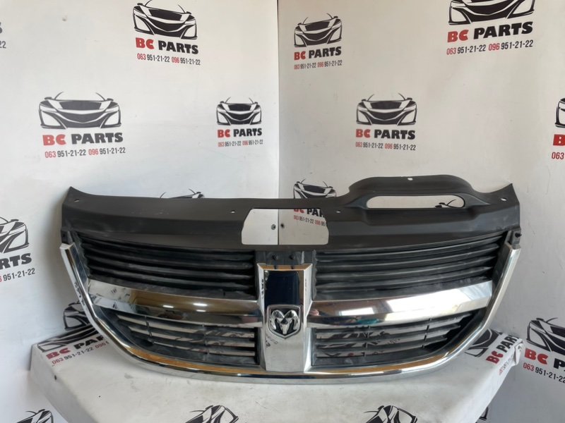 Решетка радиатора Dodge Journey 2007-2011 1BG841S2AE Б/У