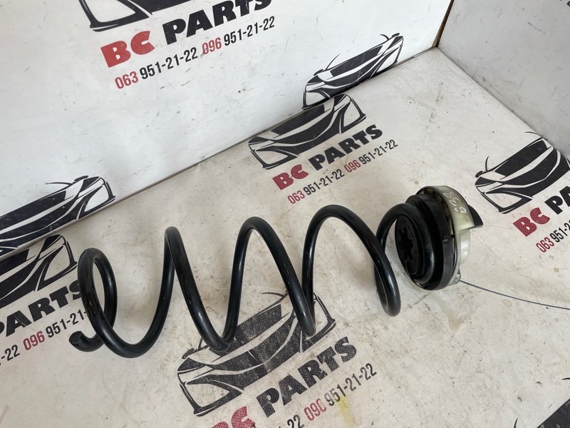 Пружина подвески задняя Nissan Rogue 2021 T33 2.5 550206RR1E Б/У