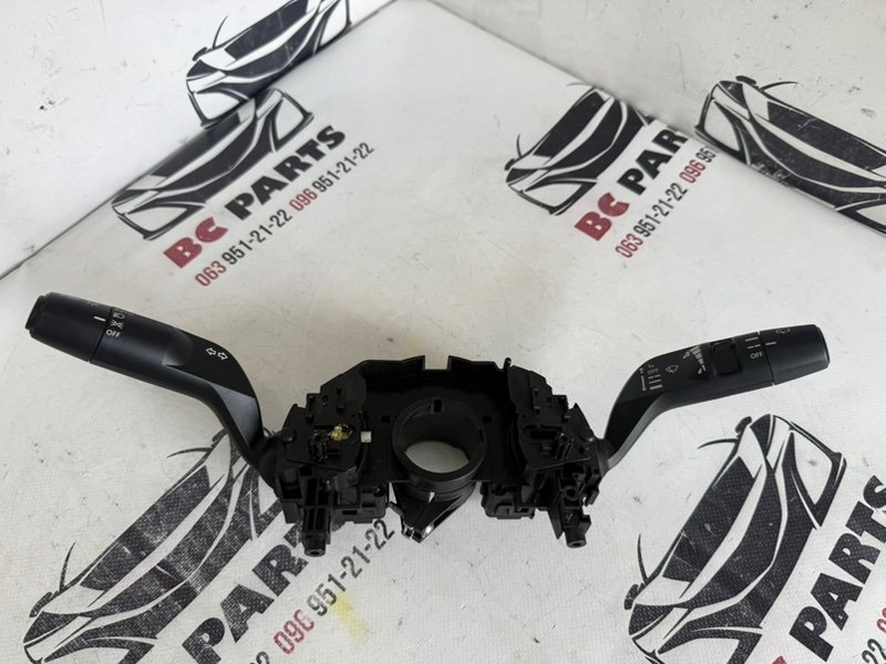 Подрулевые переключатели Nissan Rogue 2021 T33 2.5 255606RR2A Б/У