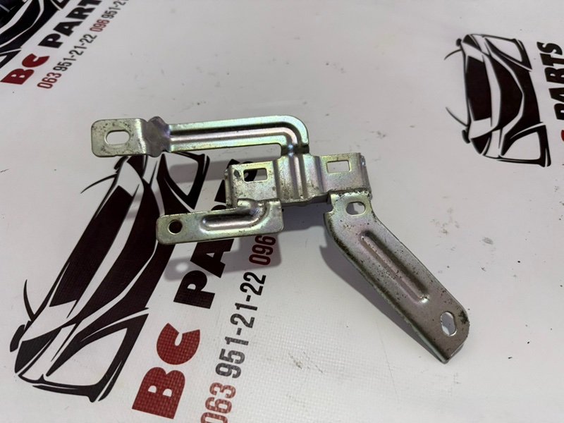 Кронштейн блока предохранителей Rogue 2021 T33 2.5