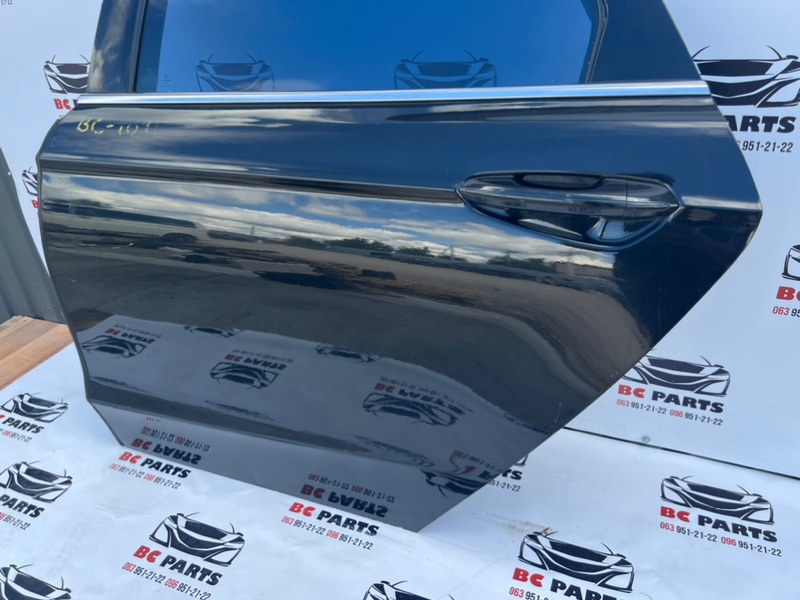 Дверь боковая задняя левая Ford Fusion