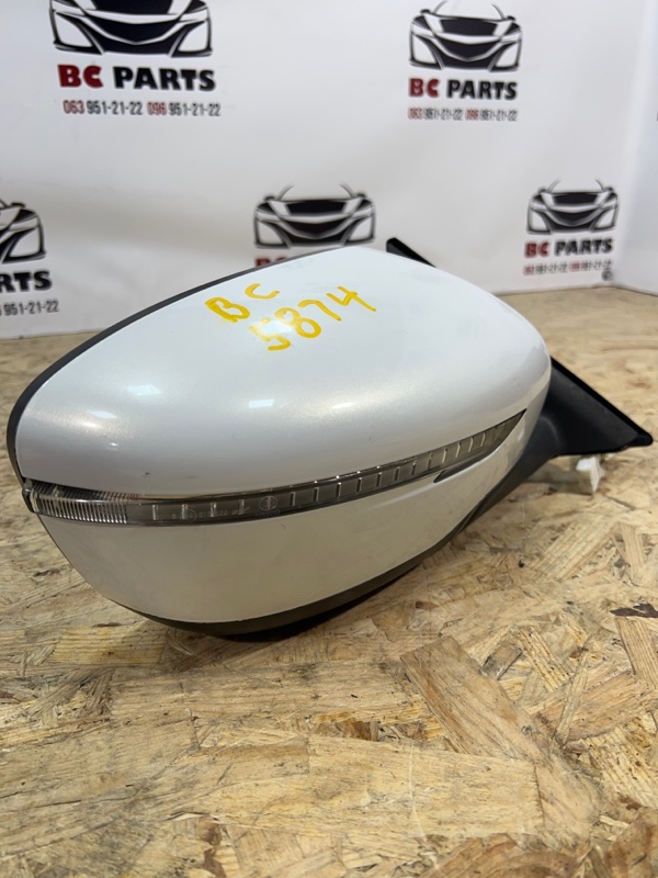 Зеркало заднего вида боковое правое Rogue 2013-2016 T32