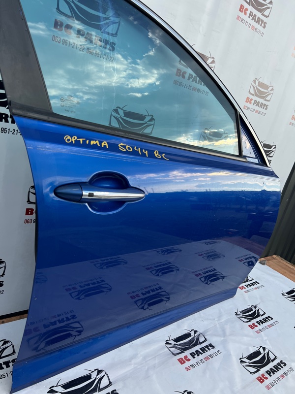 Дверь боковая передняя правая Optima 2010-2015