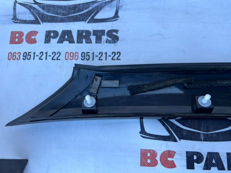 Накладка на стойку передняя левая Rogue 2020 T33 2.5
