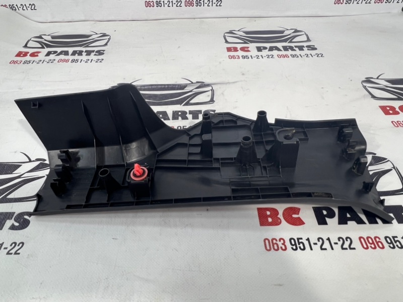 Накладка порога задняя правая Rogue 2020 T33 2.5