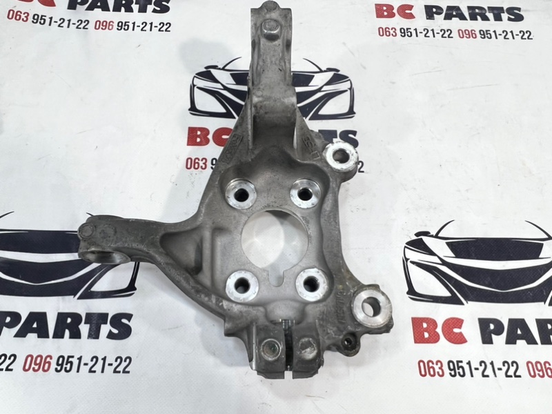 Цапфа передняя левая Fusion 2012-2020