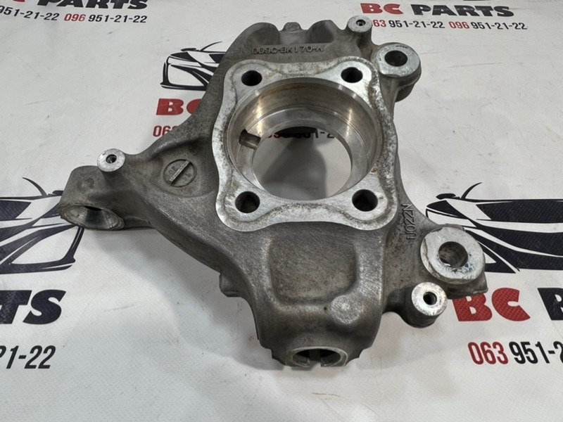 Цапфа передняя правая Ford Fusion