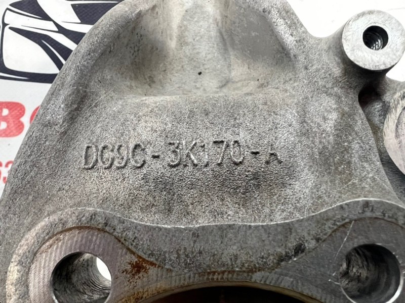 Цапфа передняя правая Fusion 2012-2020