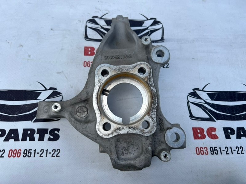 Цапфа передняя правая Ford Fusion 2012-2020 DG9C-3K170-A Б/У