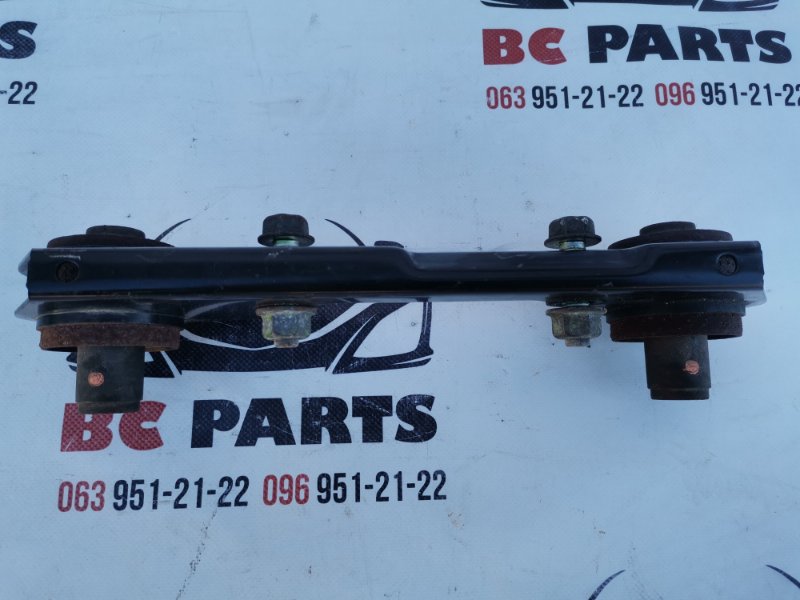 Кронштейн заднего дифференциала (редуктора) Nissan Rogue T32 QR25 2.5
