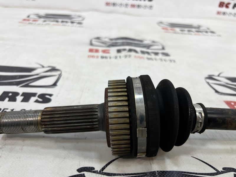 Привод ( полуось) задний Nissan Rogue T32 QR25 2.5