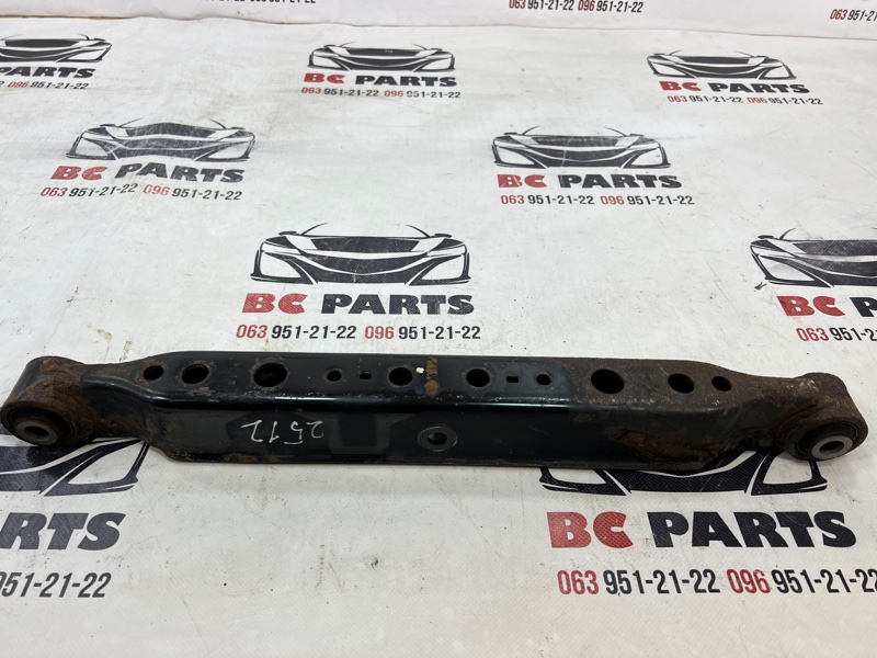 Рычаг подвески нижний задний Nissan Rogue 2013-2020 T32 QR25 2.5 55110-4BA0A Б/У