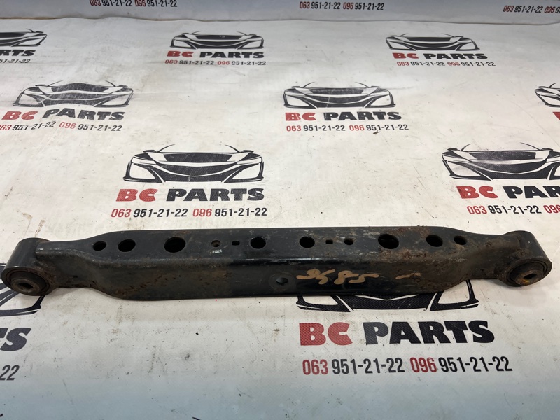 Рычаг подвески нижний задний Nissan Rogue 2013-2020 T32 QR25 2.5 55110-4BA0A Б/У