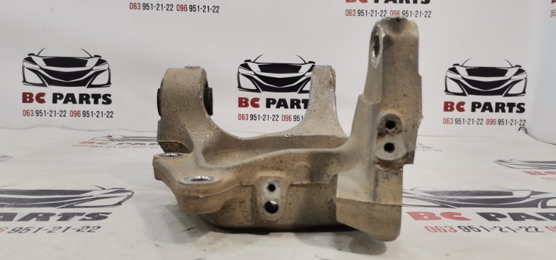 Цапфа задняя правая Ford Fusion