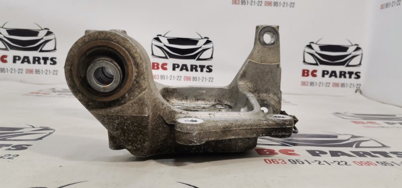 Цапфа задняя правая Fusion 2012-2020