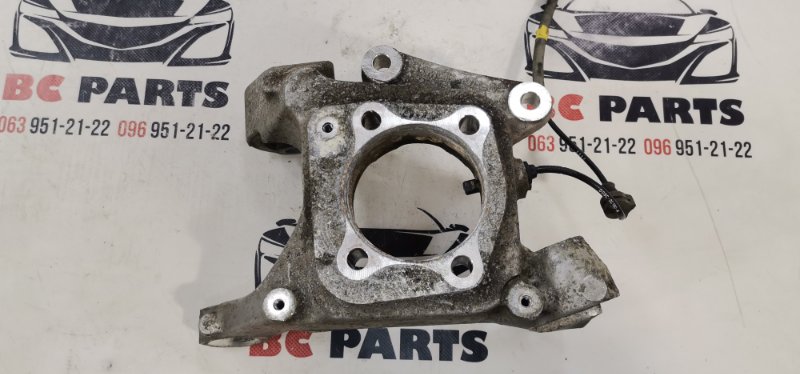 Цапфа задняя правая Fusion 2012-2020