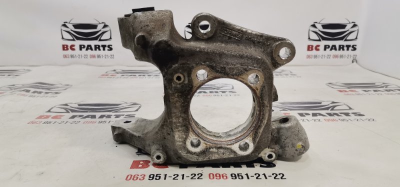 Цапфа задняя правая Fusion 2012-2020