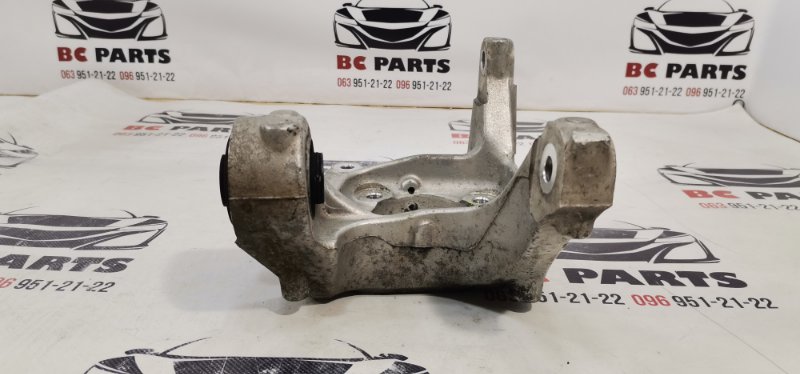 Цапфа задняя левая Ford Fusion 2012-2020 DG9C-5B759-A Б/У