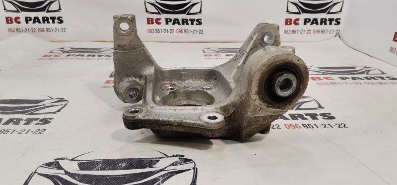 Цапфа задняя левая Fusion 2012-2020