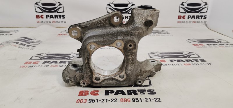 Цапфа задняя левая Fusion 2012-2020