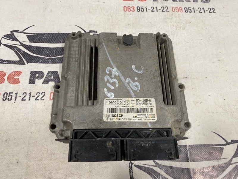 Блок управления двигателем передний Ford Fusion 2012-2020 ES7A-12A650-AK Б/У