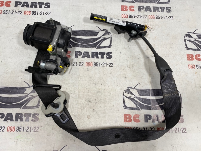Ремень безопасности передний правый Ford Fusion 2012-2020 DG93-54612D64-AL35B8 Б/У